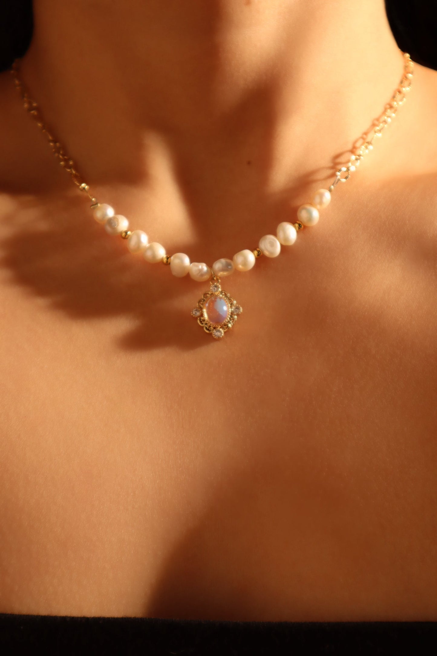 14K Real Gold Plated Freshwater Pearl Magic Mirror Necklace