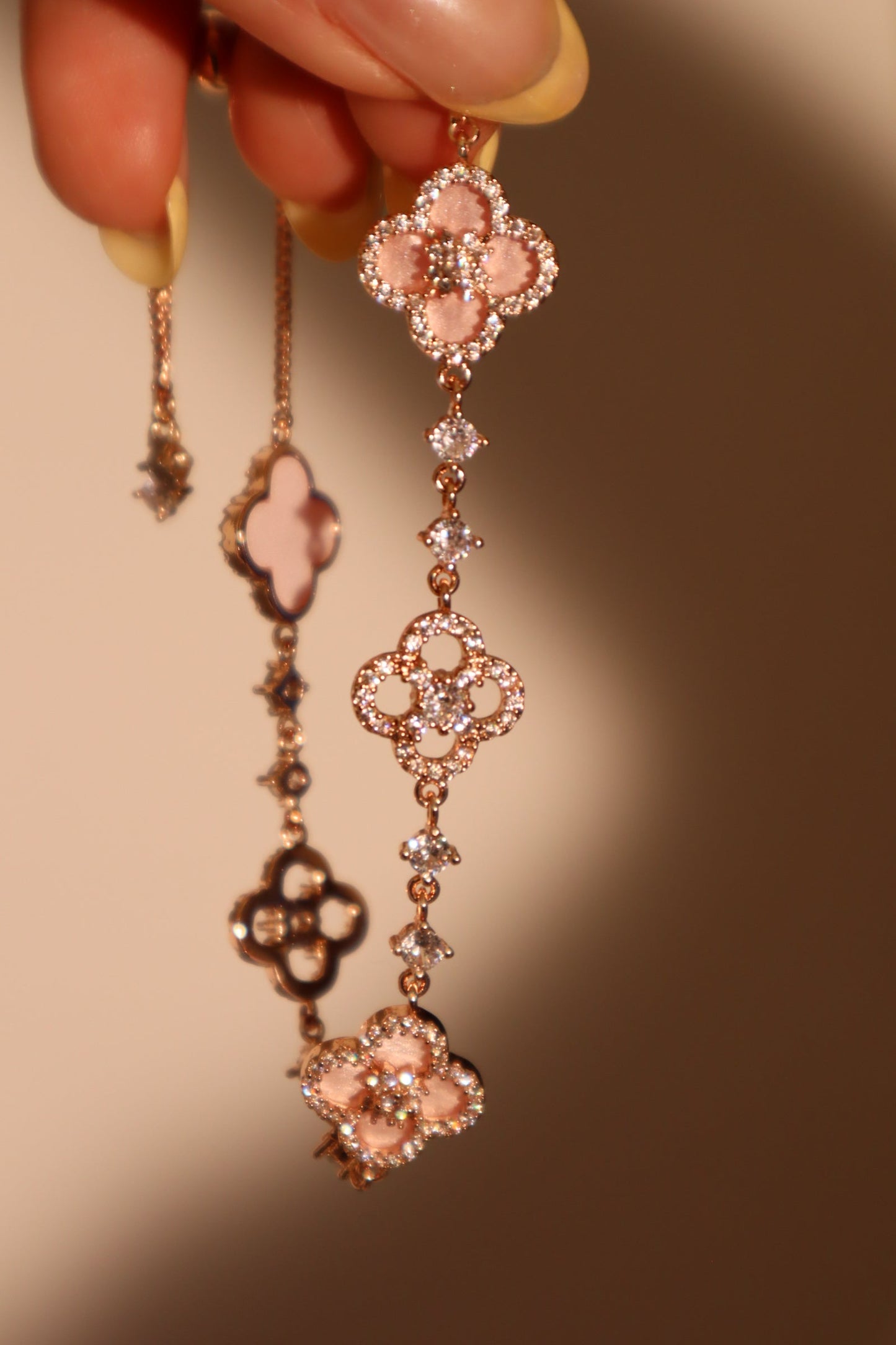 14K Rose Gold Plated Pink Lucky Leaf Shell Pearls Bracelet