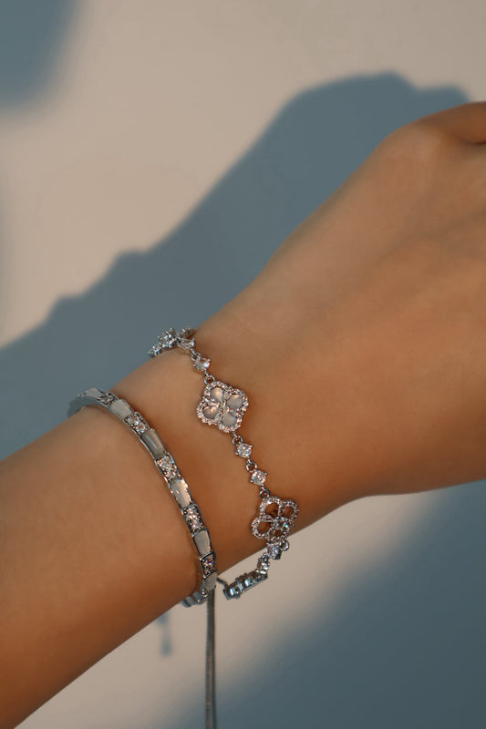 2-in-1 Lucky Leaf Bracelet Bundle