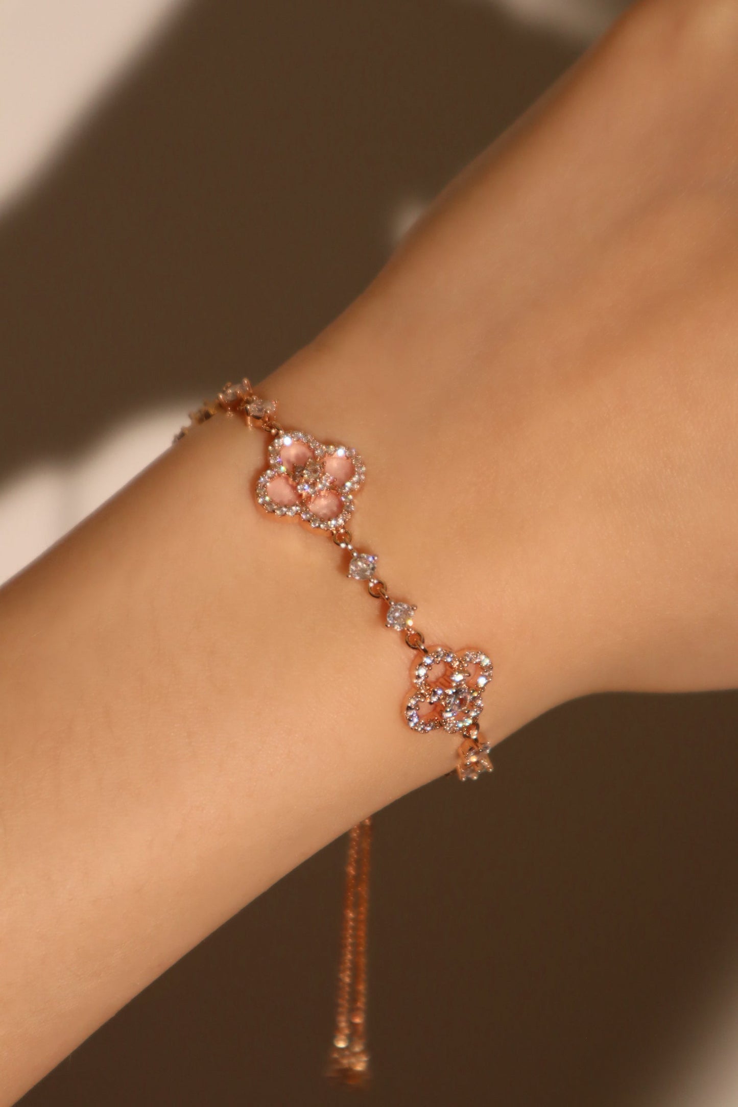 14K Rose Gold Plated Pink Lucky Leaf Shell Pearls Bracelet