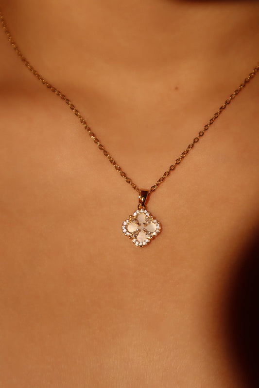 18K Real Gold Plated Lucky Leaf Shell Pearls Necklace