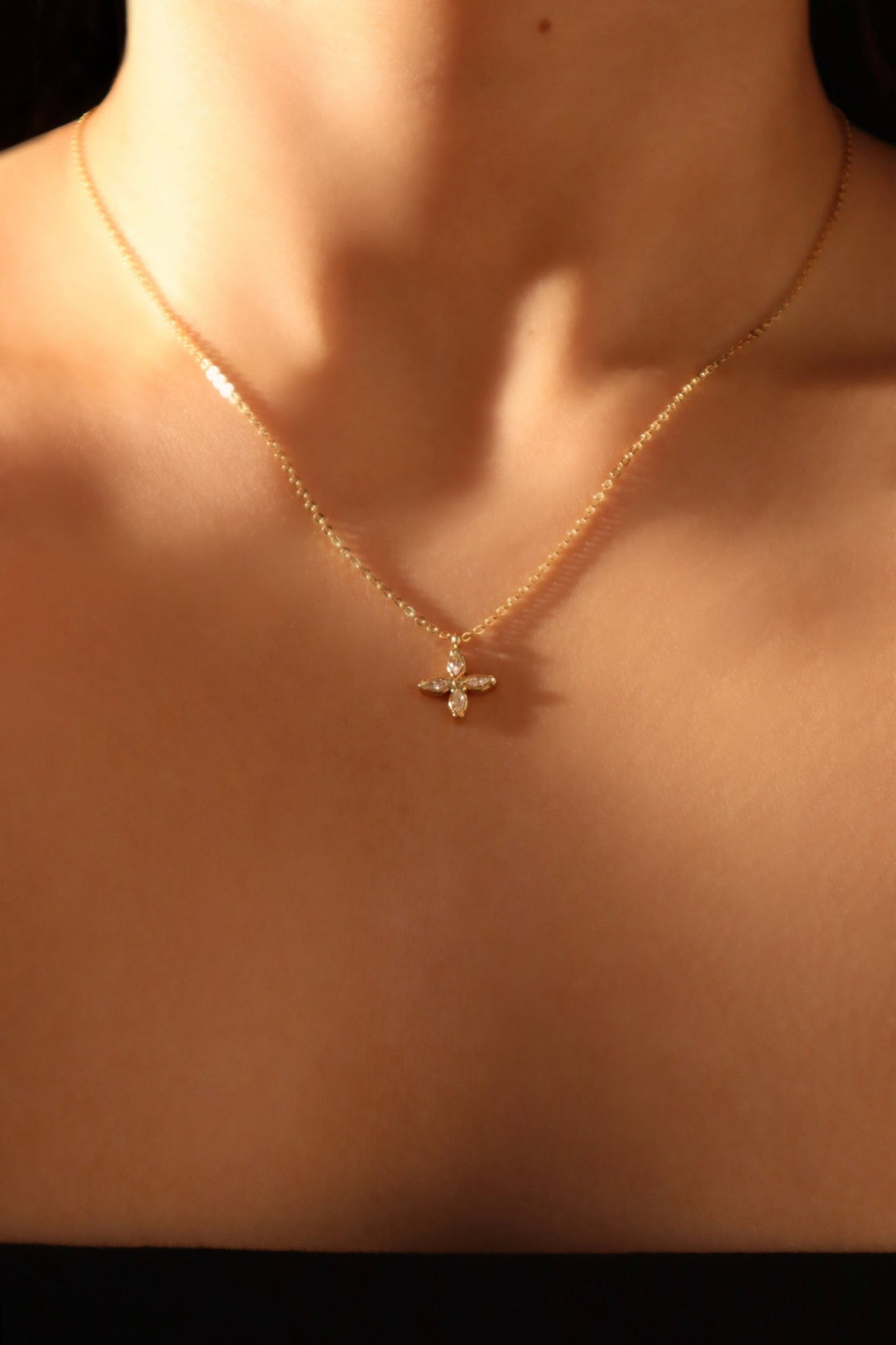 18K Gold Diamond Lucky Leaf Necklace