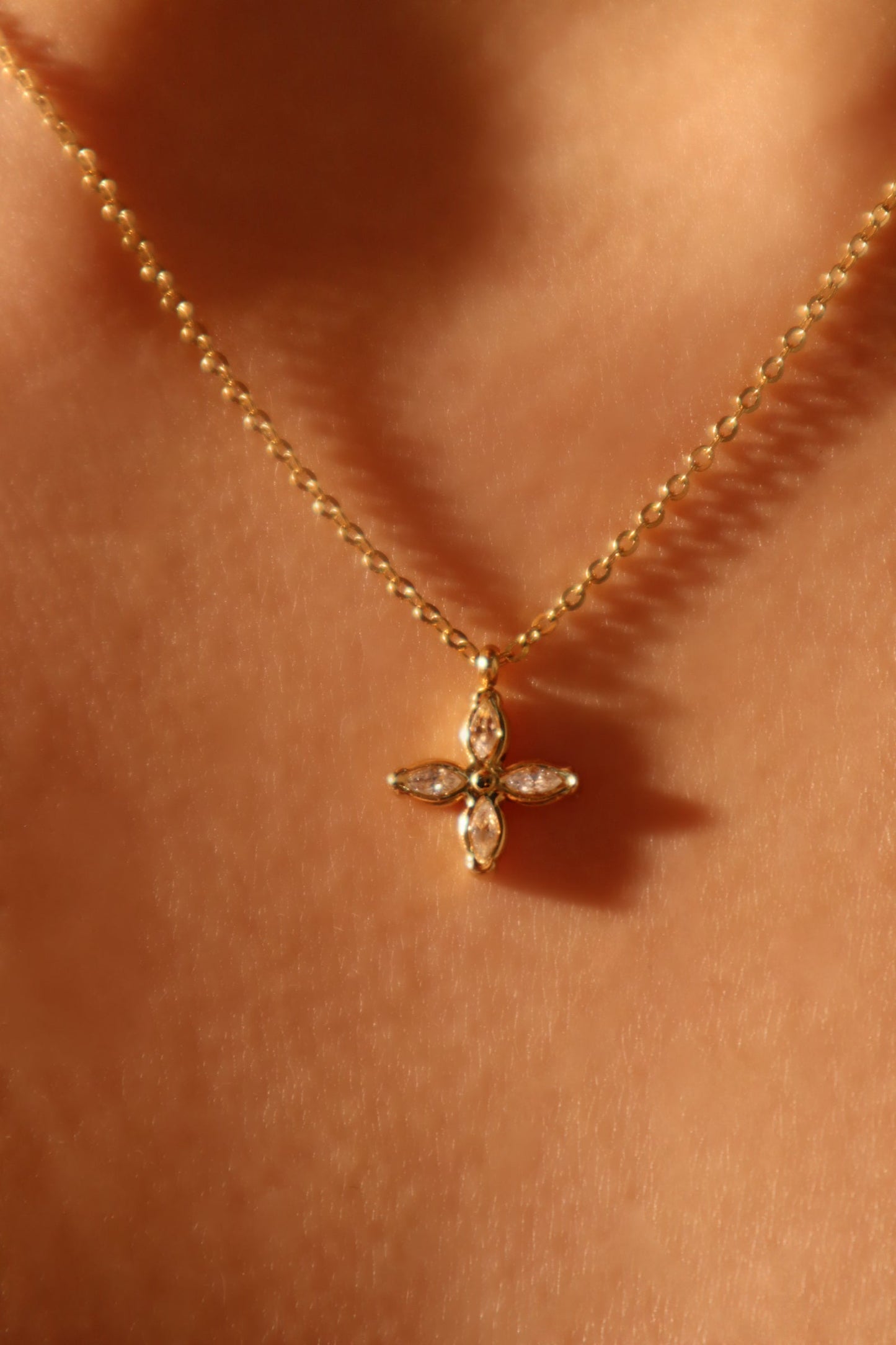 18K Gold Diamond Lucky Leaf Necklace
