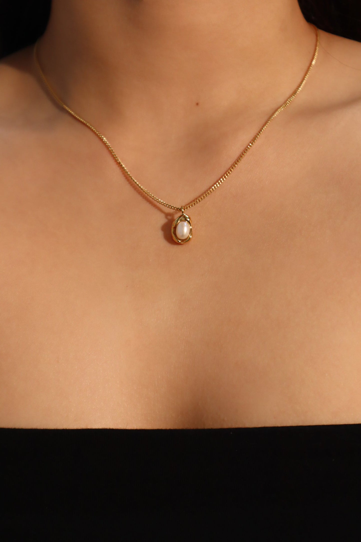 18K Gold Stainless Steel Pearl Shell Necklace