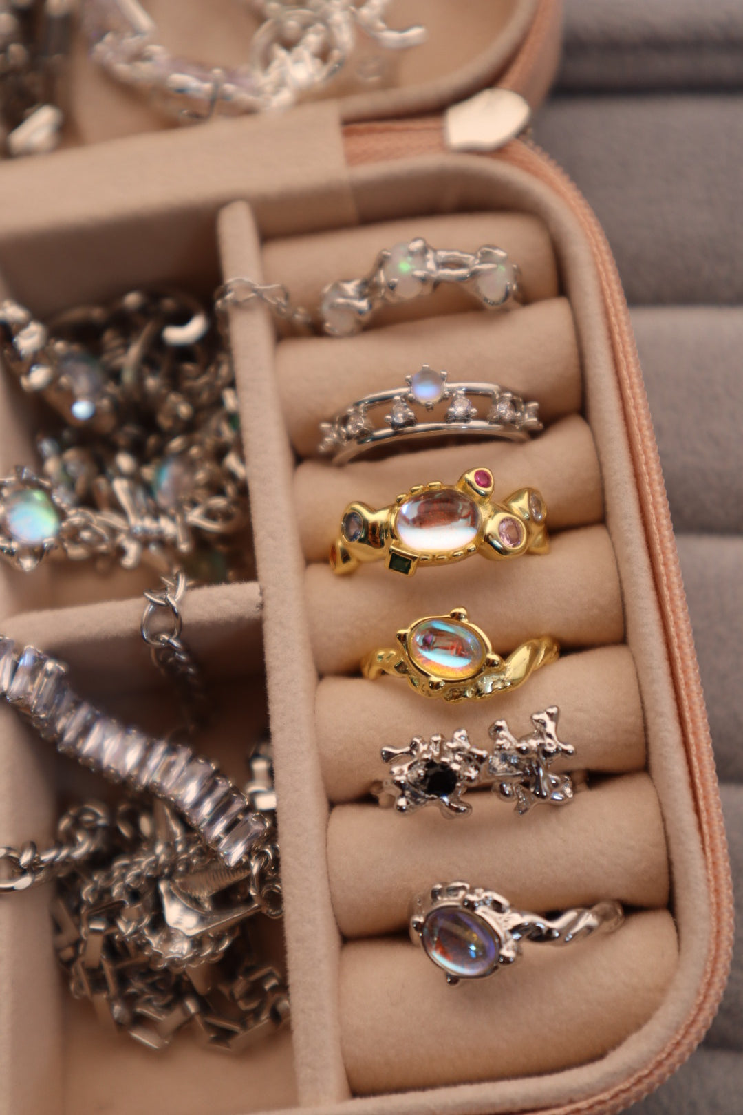 Black Gem Blossom Ring