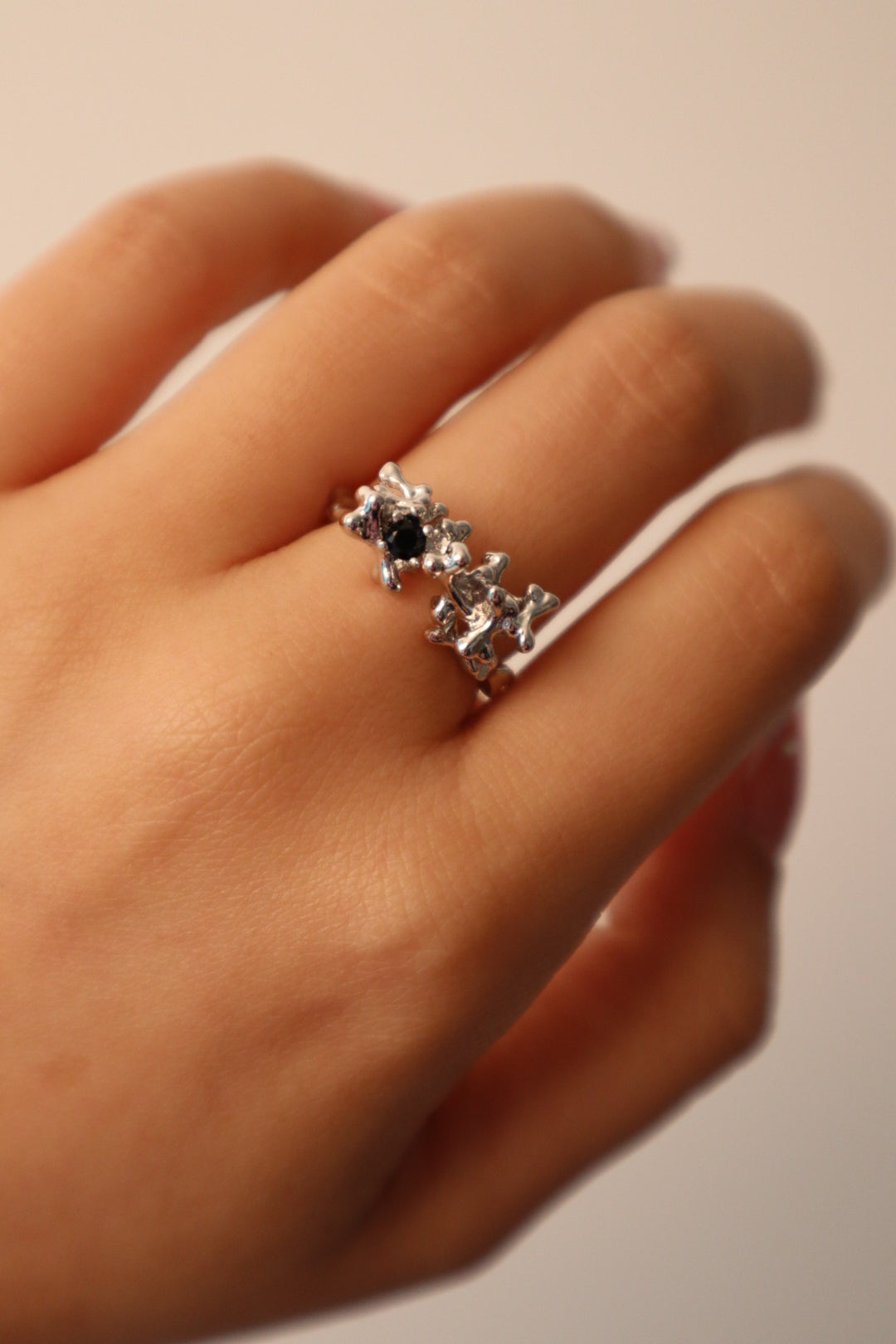 Black Gem Blossom Ring