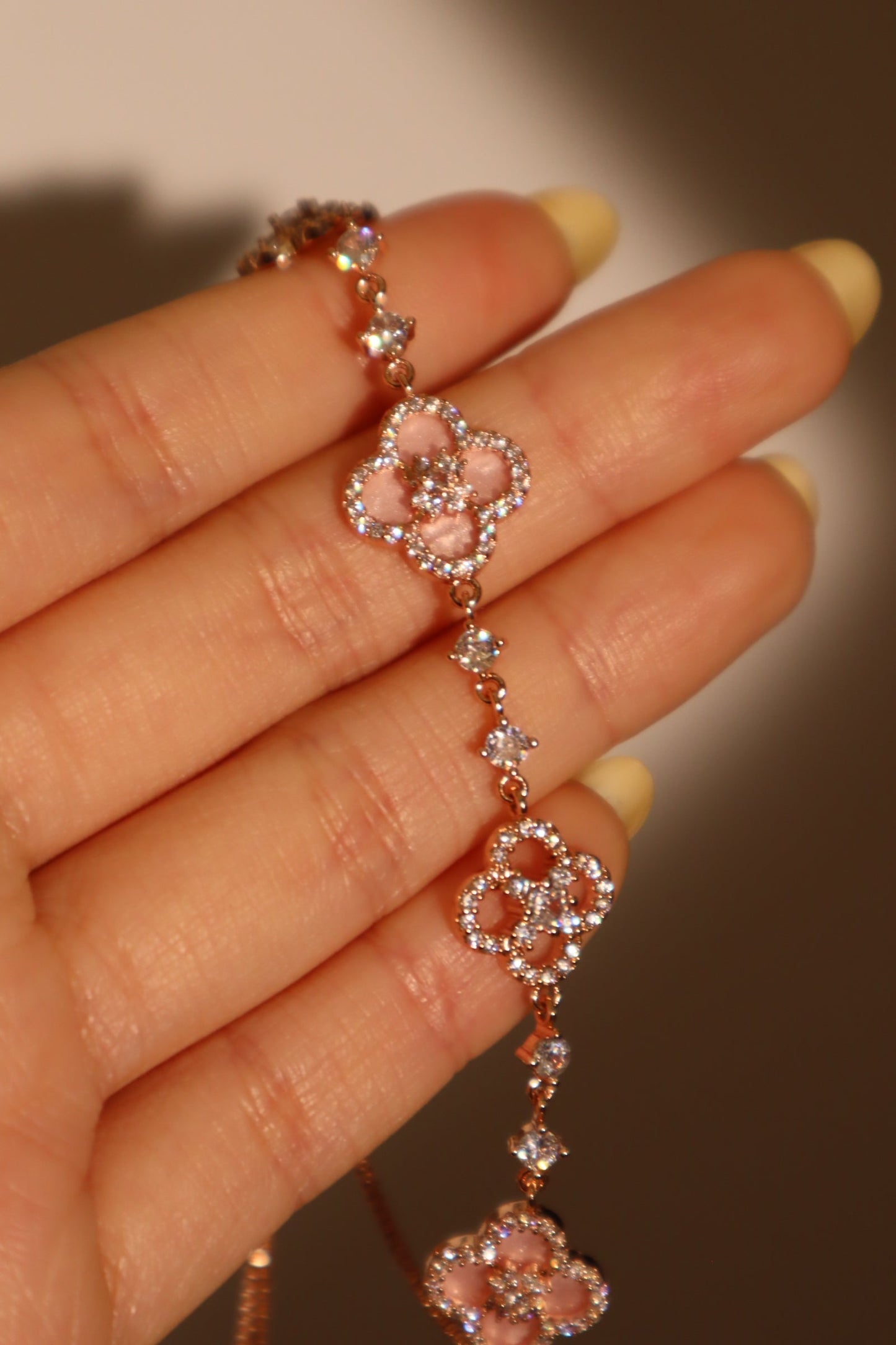 14K Rose Gold Plated Pink Lucky Leaf Shell Pearls Bracelet