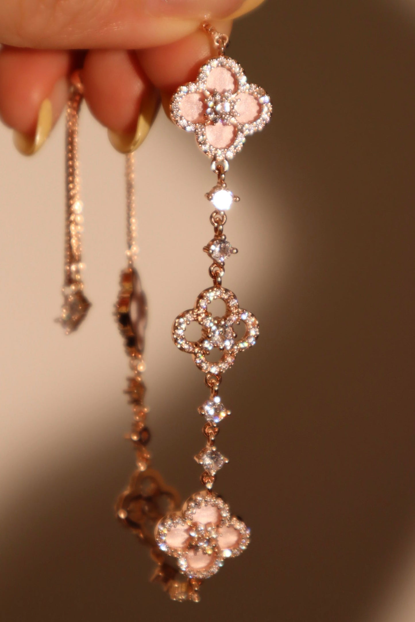 14K Rose Gold Plated Pink Lucky Leaf Shell Pearls Bracelet