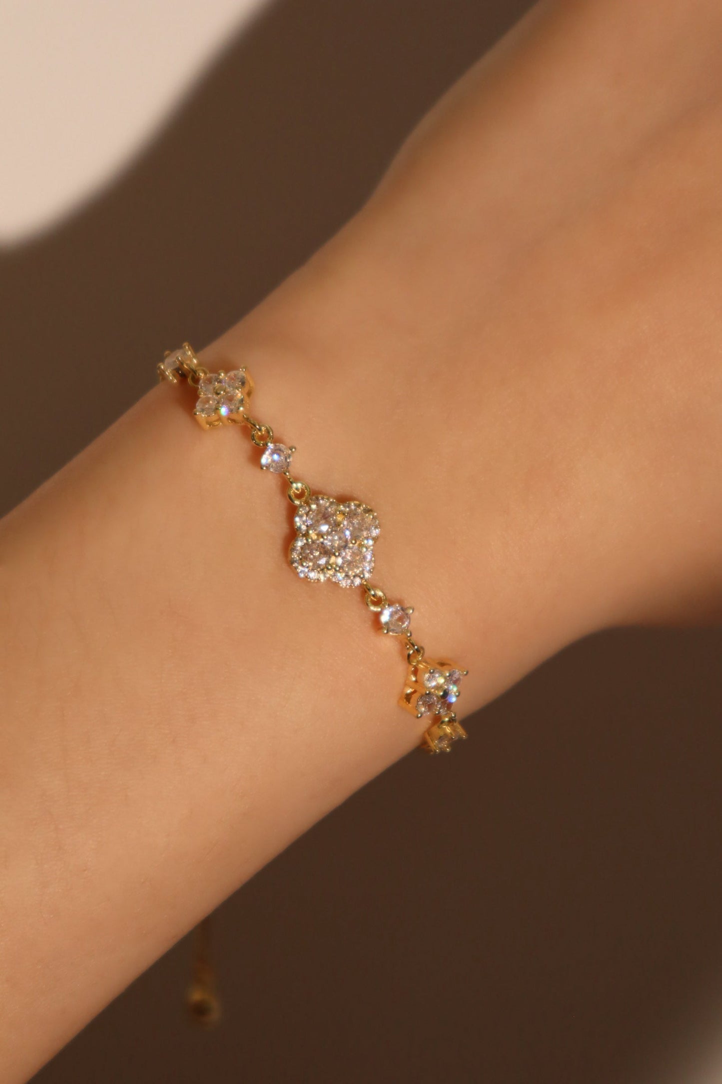 14K Real Gold Plated Diamonds Lucky Leaf Bracelet