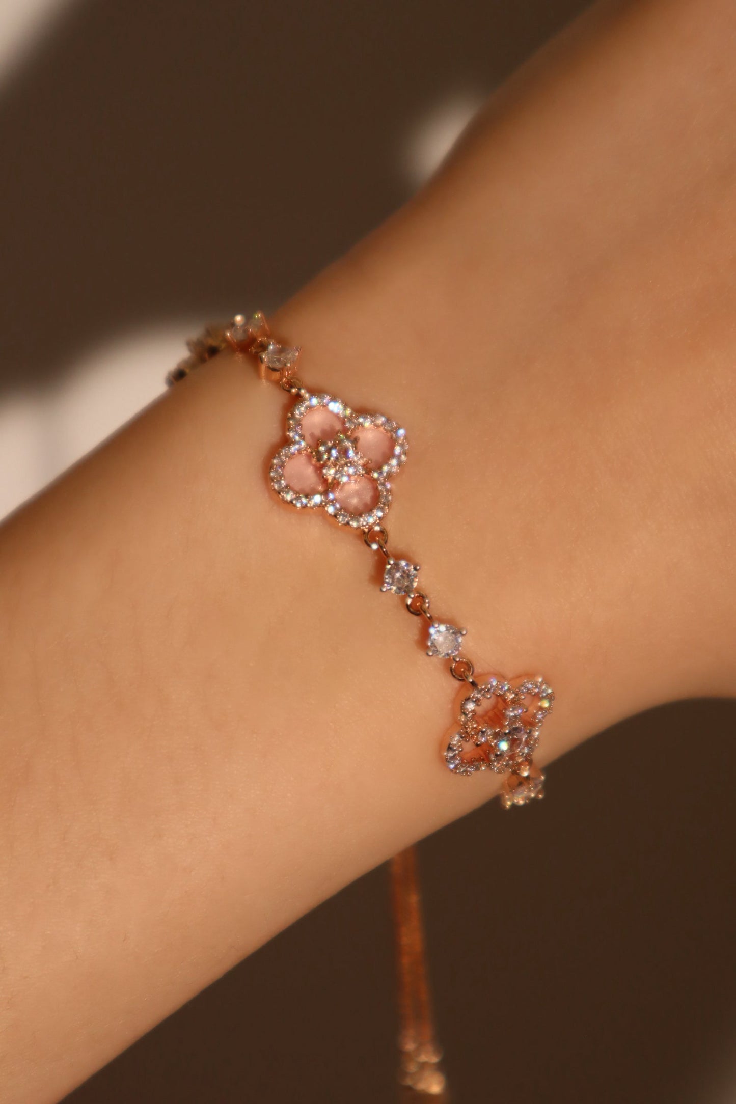 14K Rose Gold Plated Pink Lucky Leaf Shell Pearls Bracelet