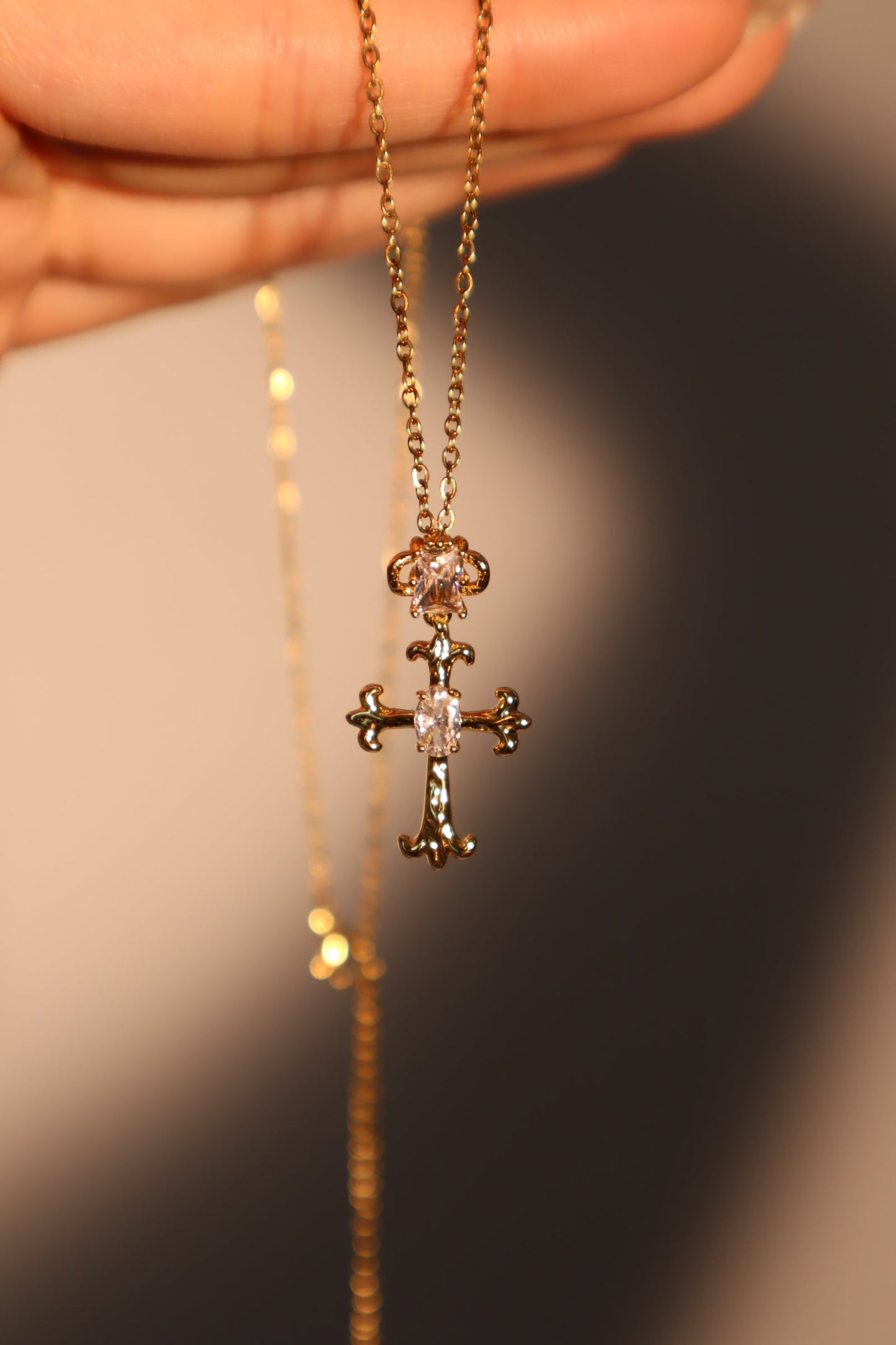 18K Gold Diamond Cross Pendant Necklace