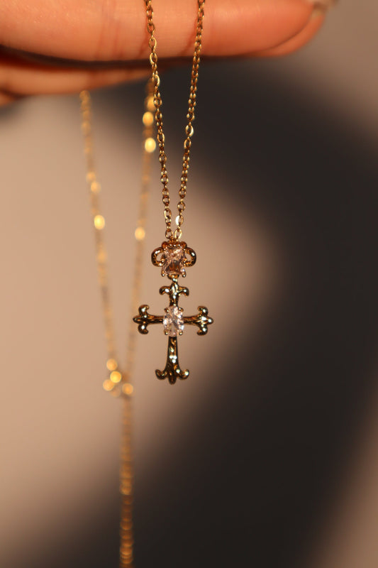 18K Gold Diamond Cross Pendant Necklace
